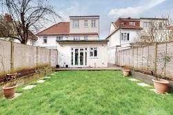 The Vale, Golders Green