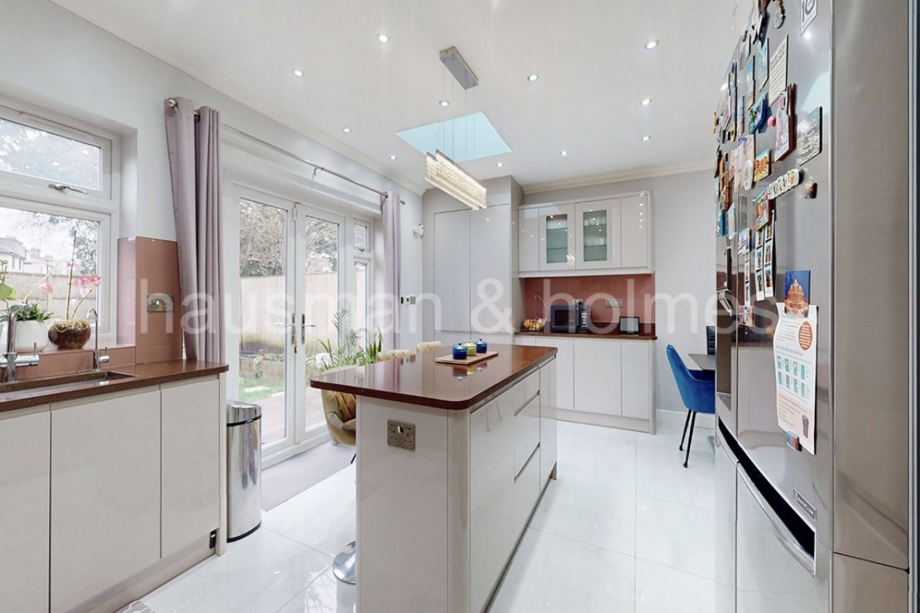 The Vale, Golders Green
