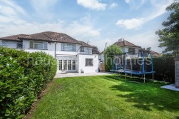 Ossulton Way, Hampstead Garden Suburb