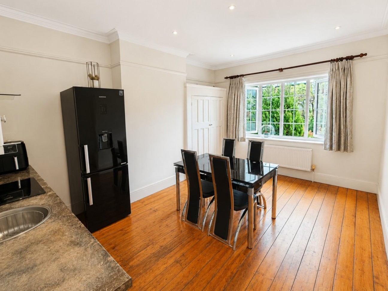 Woodstock Avenue, Golders Green