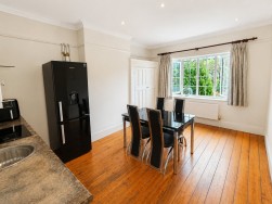 Woodstock Avenue, Golders Green