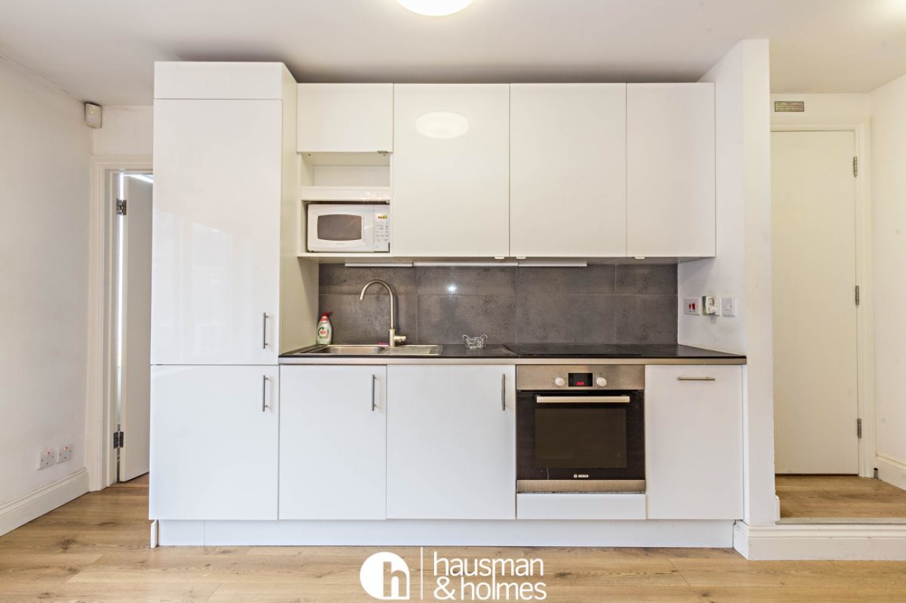 Accommodation Road, Golders Green