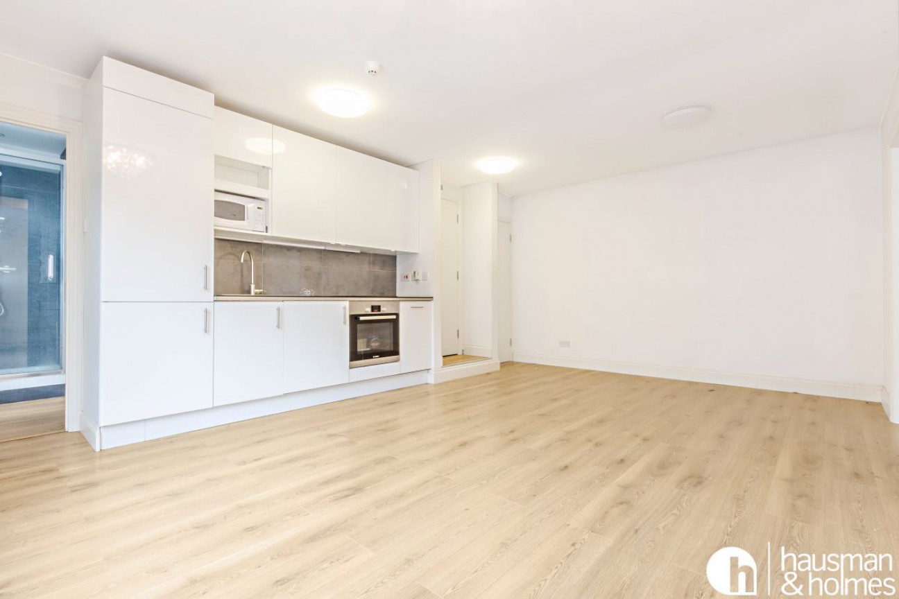 Accommodation Road, Golders Green