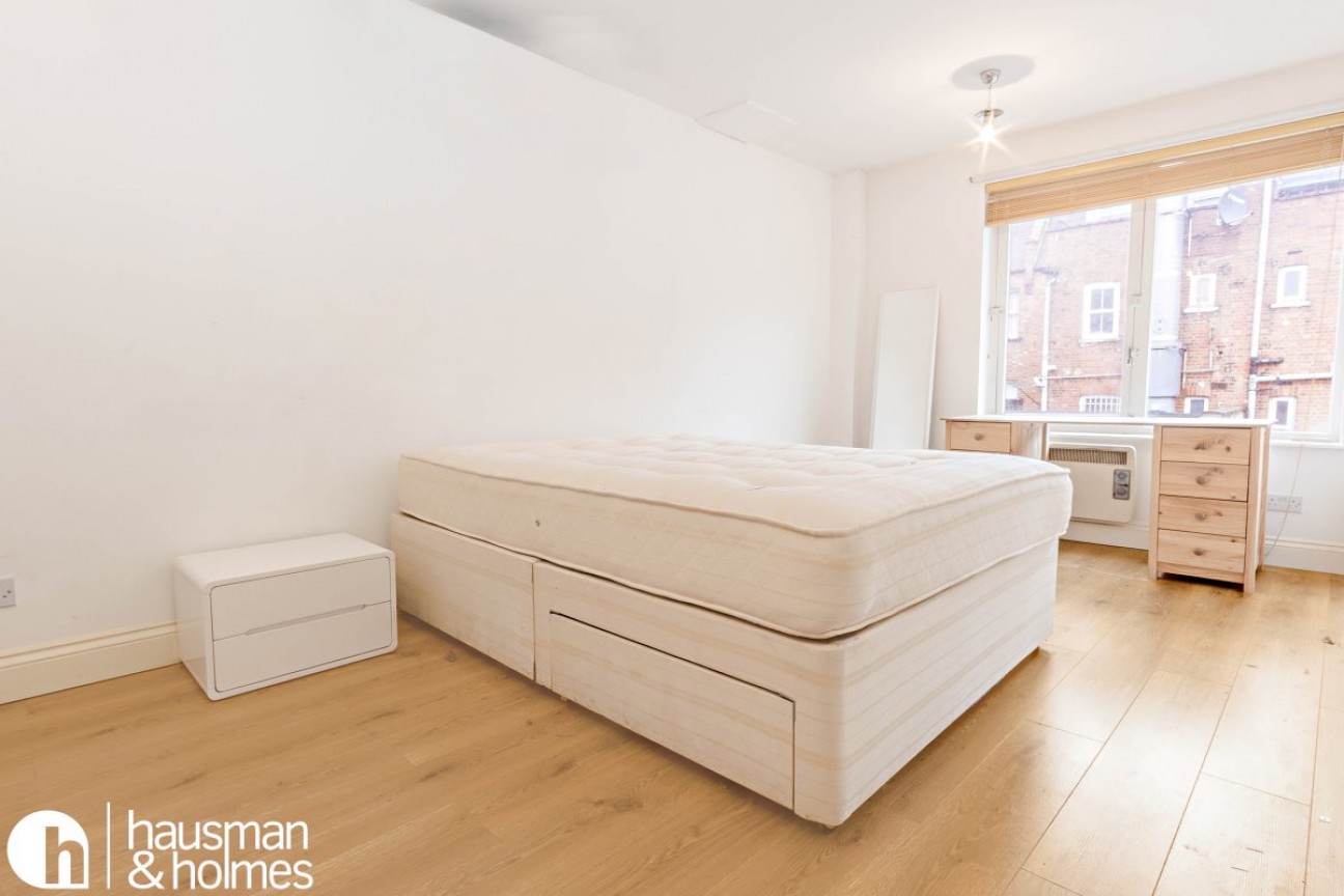 Accommodation Road, Golders Green