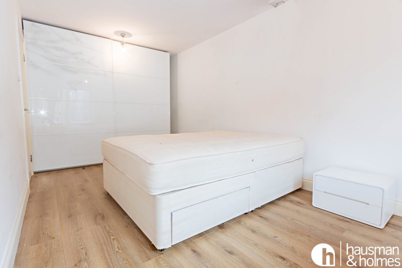 Accommodation Road, Golders Green