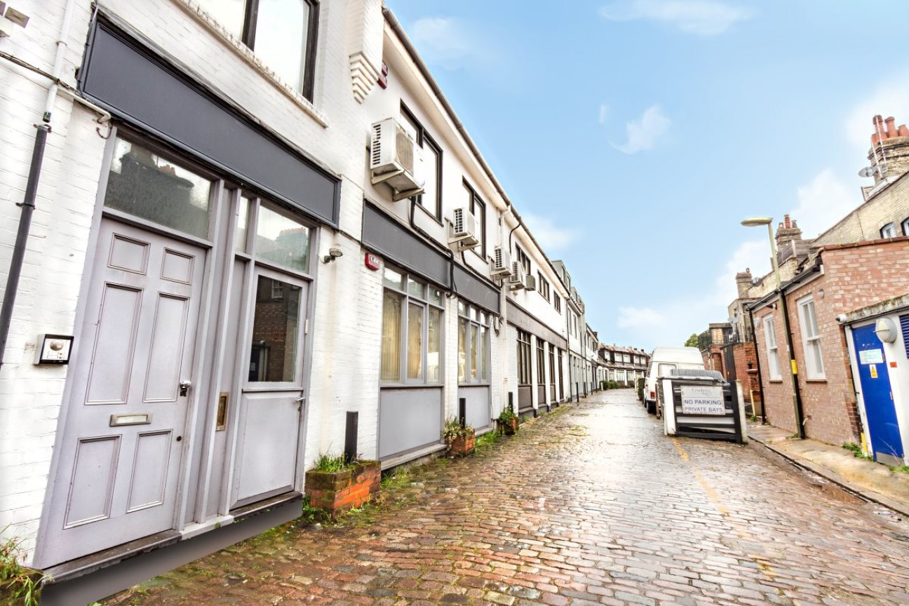 Accommodation Road, Golders Green