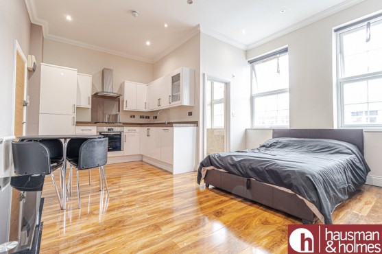 Temple Fortune Mansions, Finchley Road