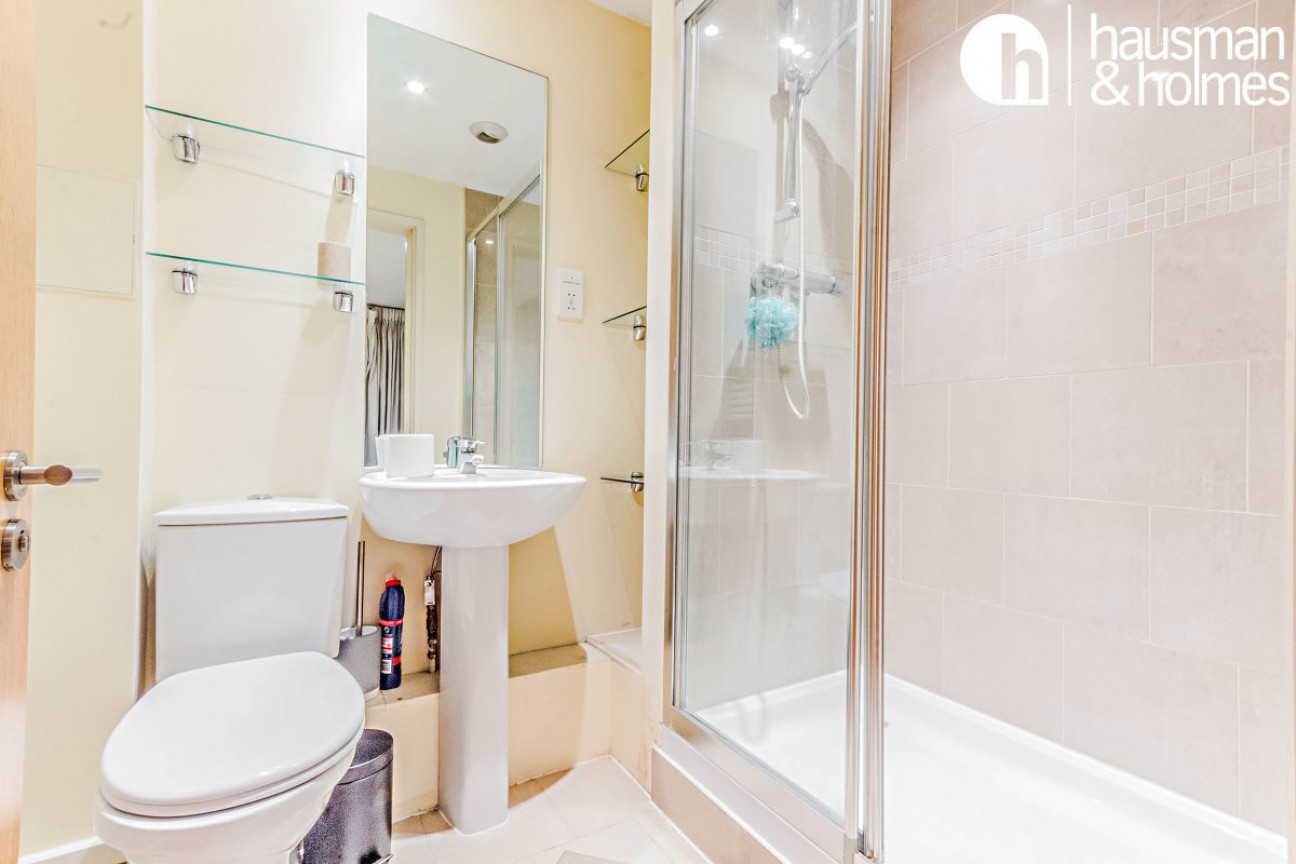 Peaberry Court, Hendon