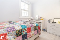 Golders Green Road, Golders Green