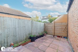 Leeside Crescent, Temple Fortune