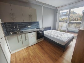 Leeside Crescent, Temple Fortune