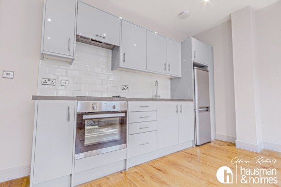 Golders Green Road, Golders Green