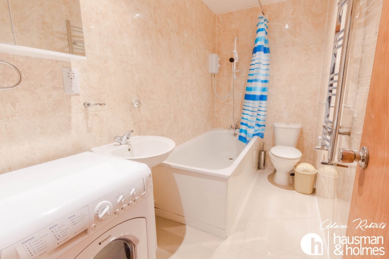 North End Road, Golders Green