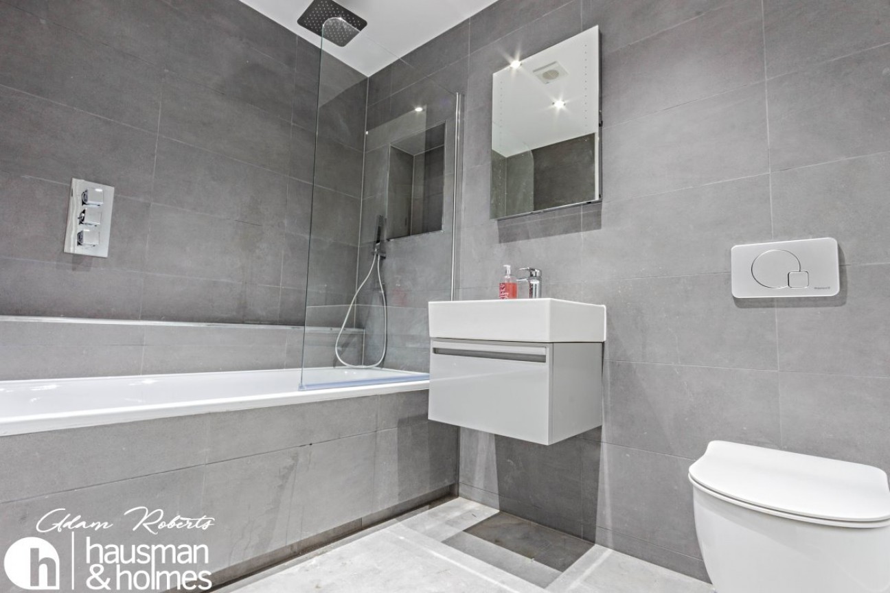 Temple Fortune Mansions, Temple Fortune