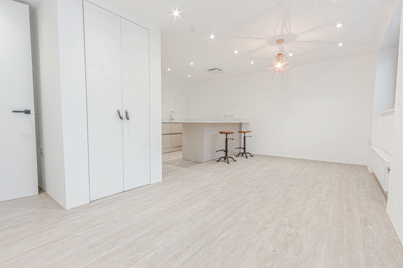 Counting House, Golders Green