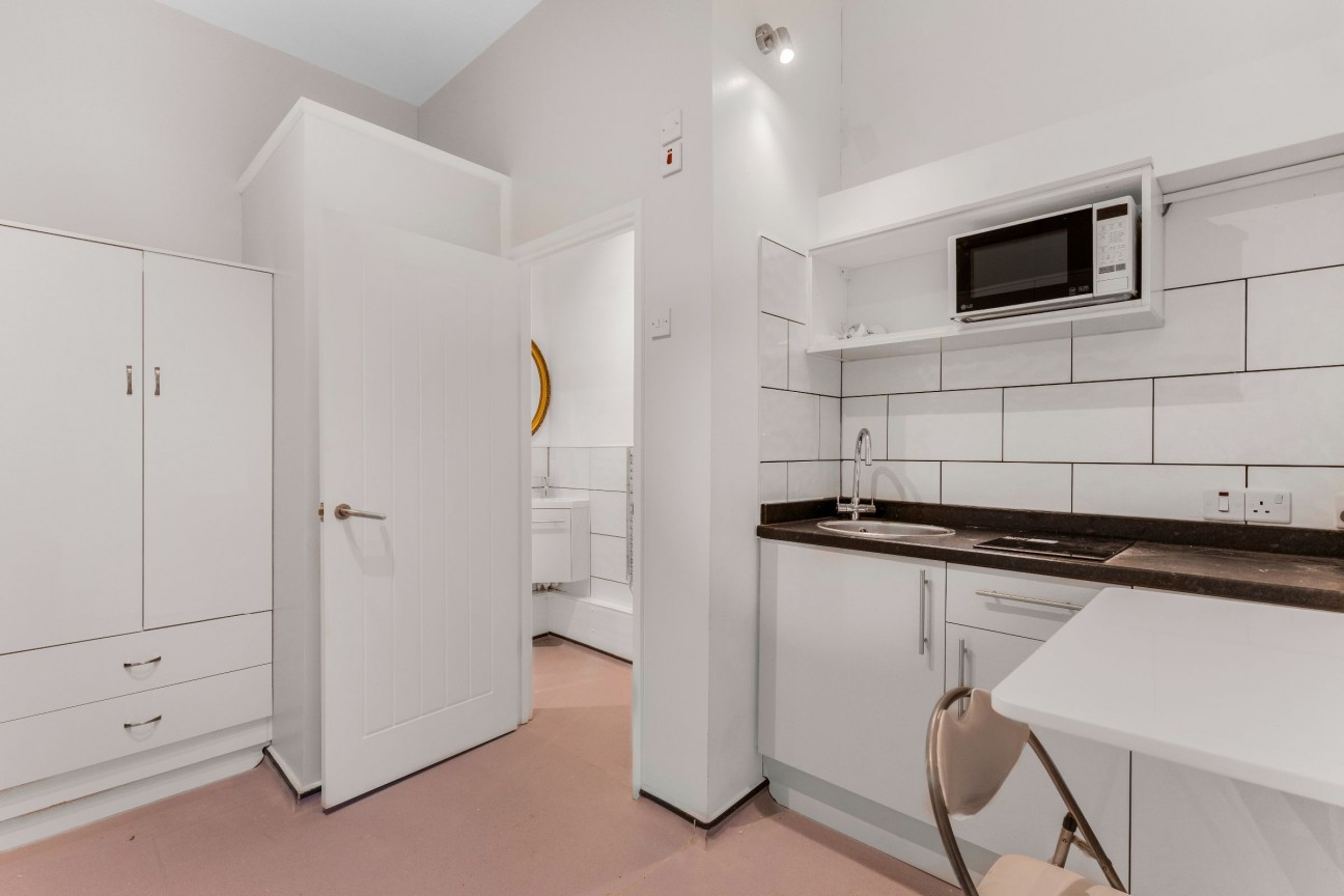 Flat , Wardour Street, London