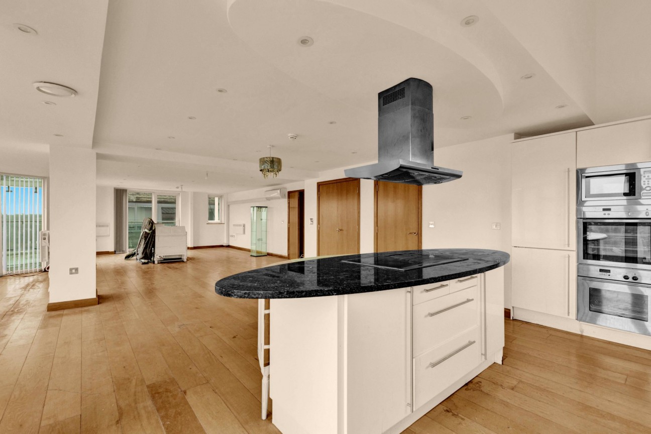 Flat , Comer House, Station Road, Barnet