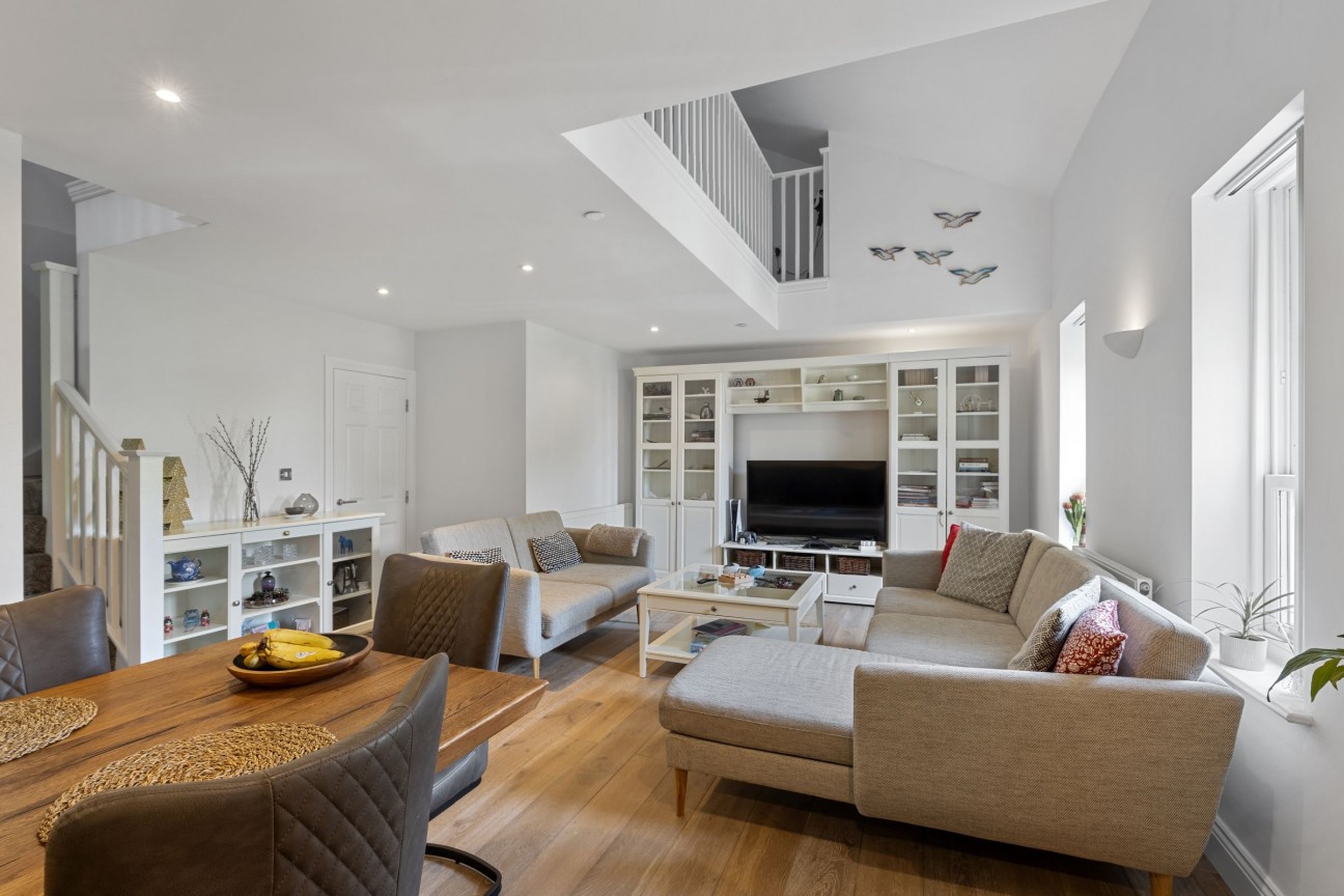 Flat , Princess Park Manor East Wing, Royal Drive, London