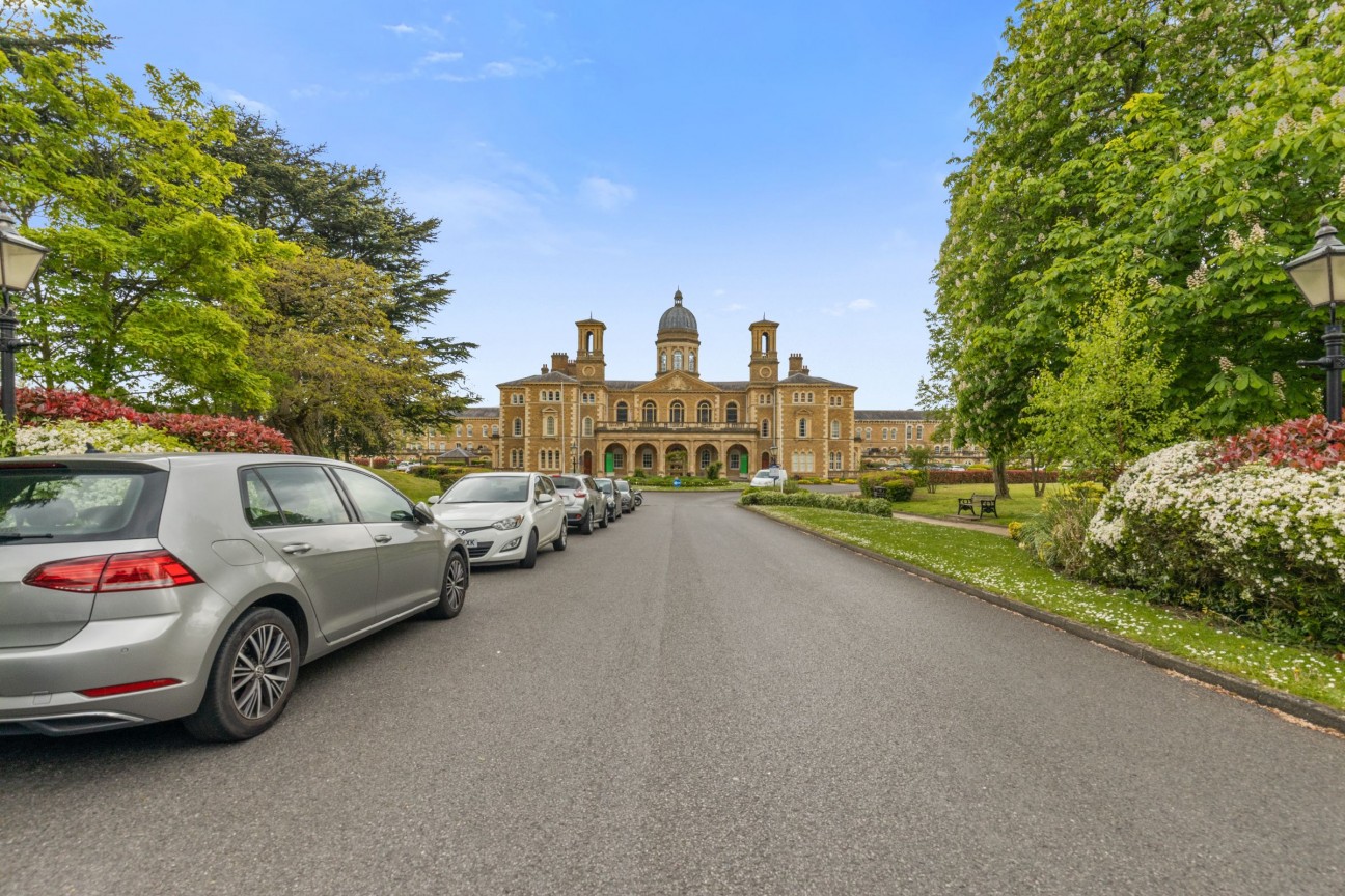 Flat , Princess Park Manor East Wing, Royal Drive, London