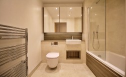 Flat , Kew Court, Hoy Close, London