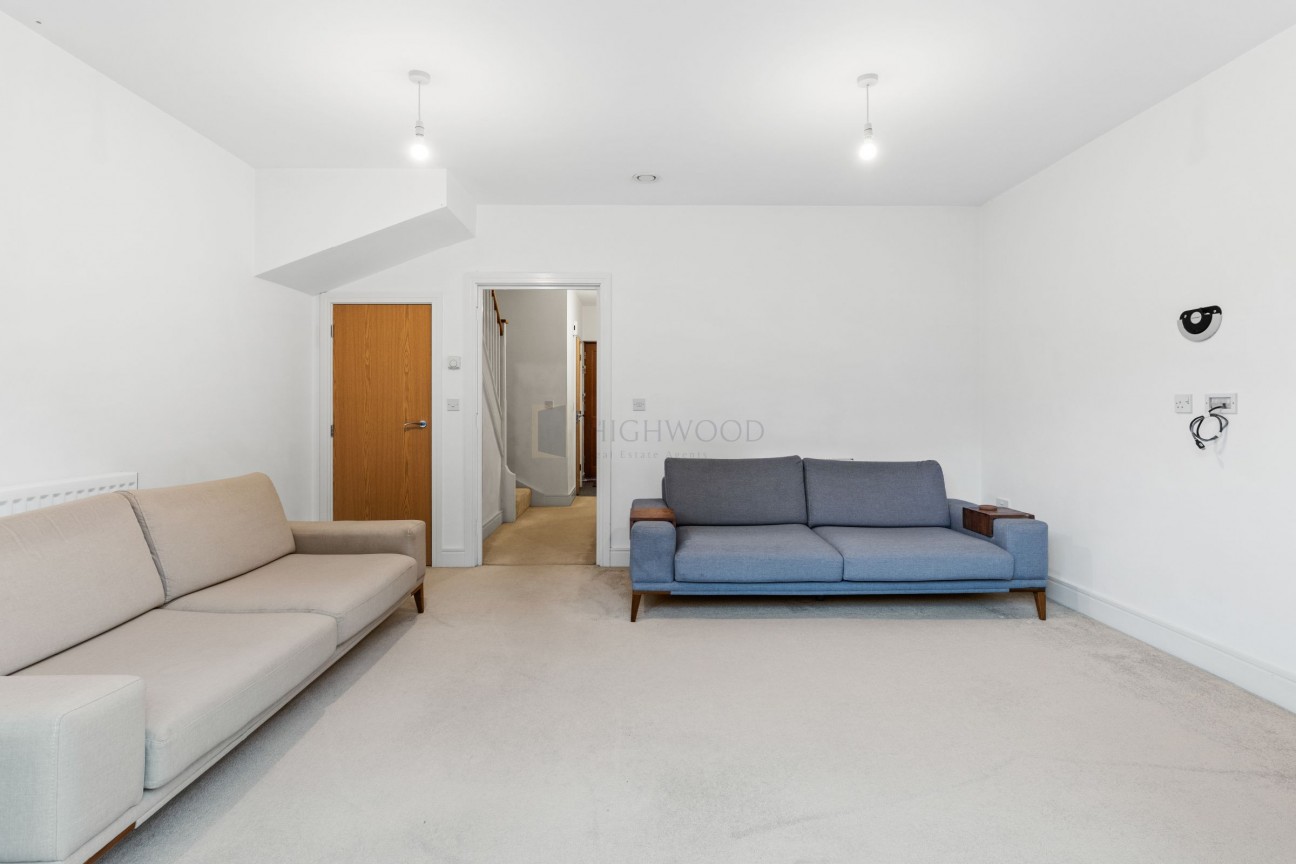 Wilkes Close, London