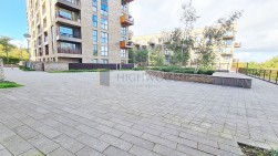 Abbotsford Court, Lakeside Drive, London