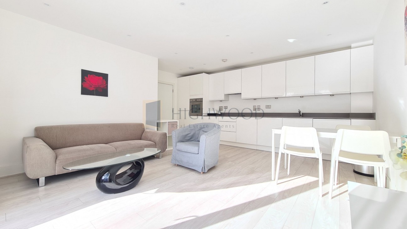 Abbotsford Court, Lakeside Drive, London