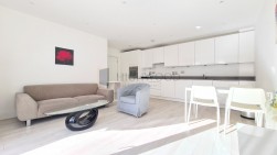 Abbotsford Court, Lakeside Drive, London