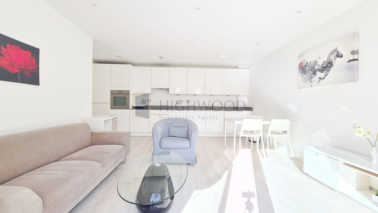 Abbotsford Court, Lakeside Drive, London