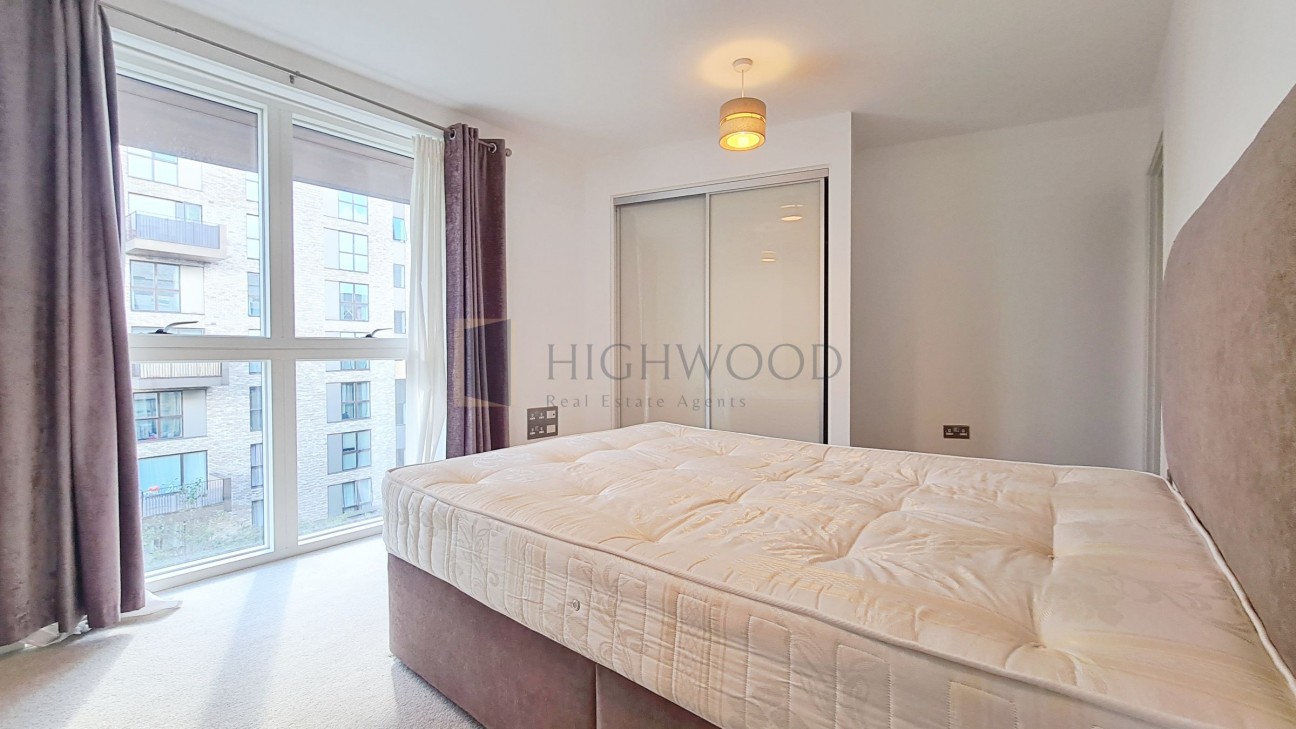 Abbotsford Court, Lakeside Drive, London