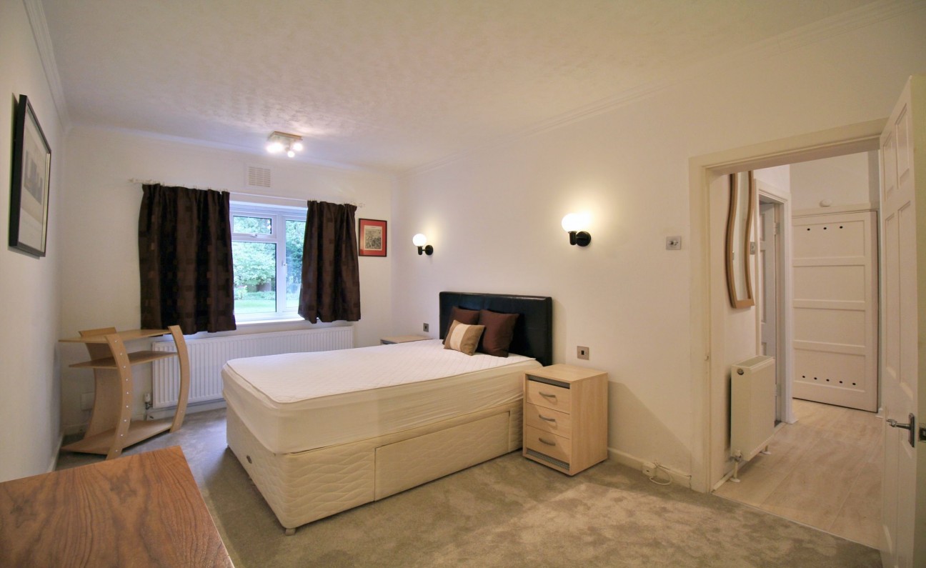 Flat , Hill Court, Stanhope Road, London