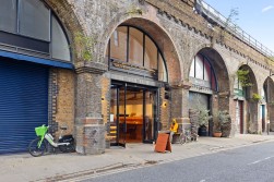 Flat Arc House, Maltby Street, London