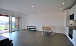 Flat , Peacon House, Thonrey Close, London