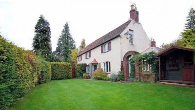 View full details for Balcarras Road,, Charlton Kings