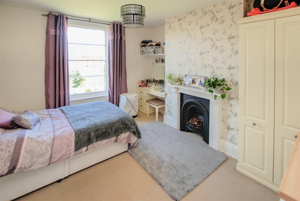 Image for 7 Christchurch Road, Cheltenham