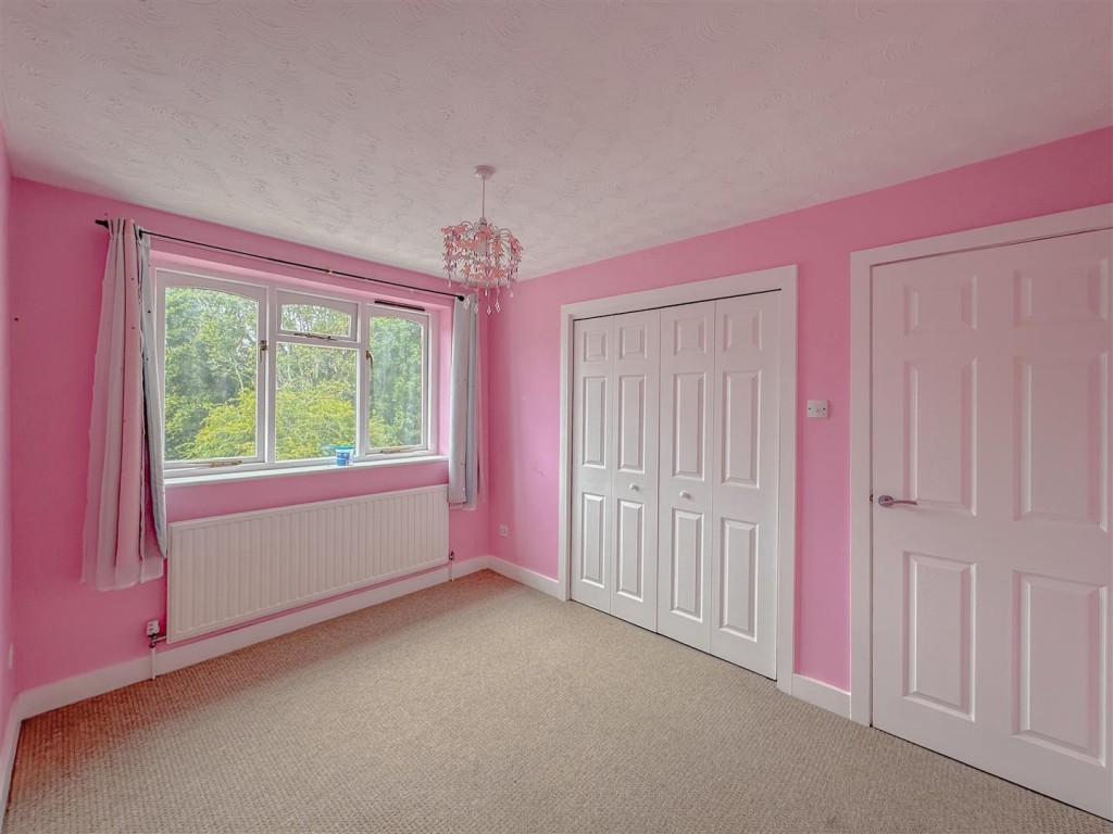 Image for Lawrence Close, Charlton Kings