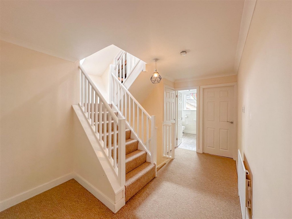 Image for Lawrence Close, Charlton Kings