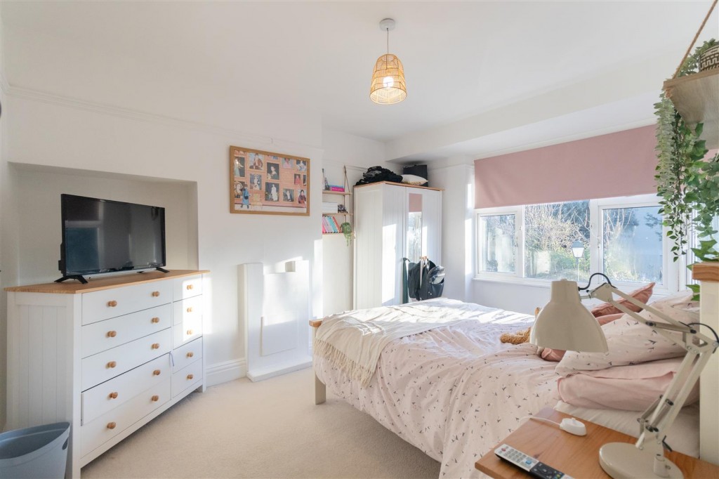 Image for New Barn Lane, Cheltenham