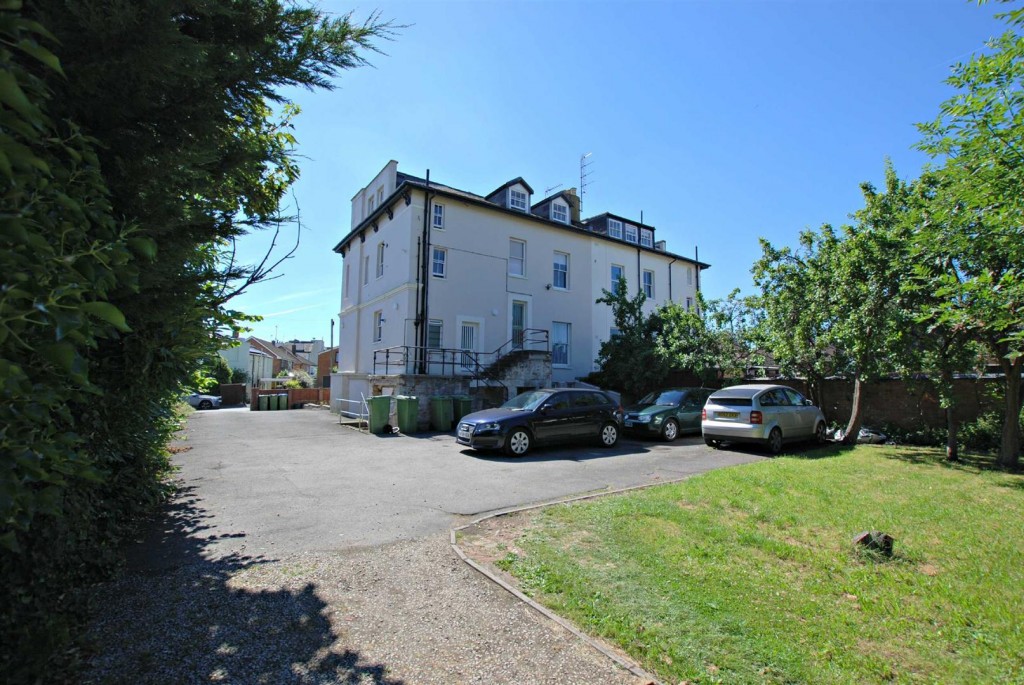 Image for Block of Flats with Planning to extend & building plot