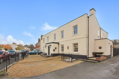 View full details for London Road, Charlton Kings