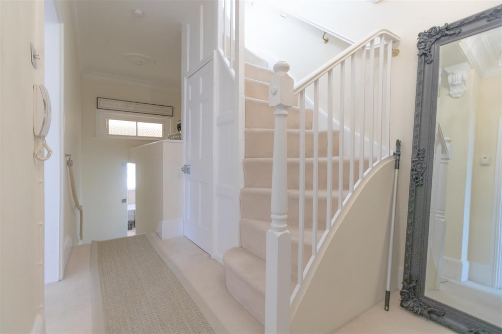 Image for 32 Montpellier Spa Road, Cheltenham