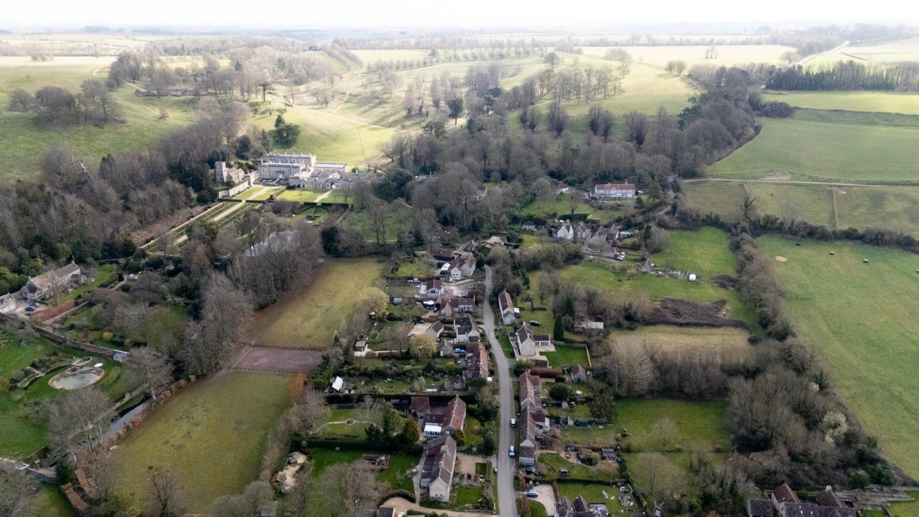 Lower Street, Dyrham