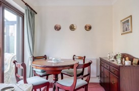 Bennetts Court, Yate