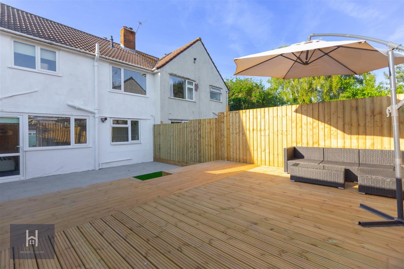 Crossman Avenue, Winterbourne