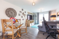 Clark Drive, Yate