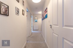 Clark Drive, Yate