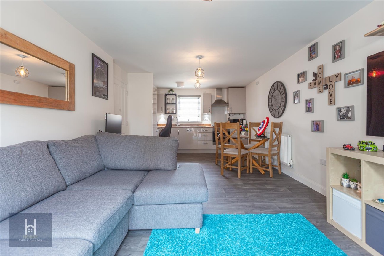 Clark Drive, Yate