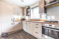 Clark Drive, Yate