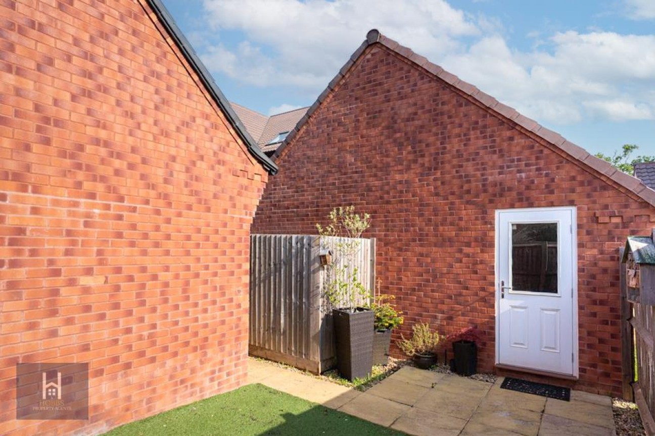 Francis Road, Yate