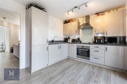 Buckthorn Court, Yate